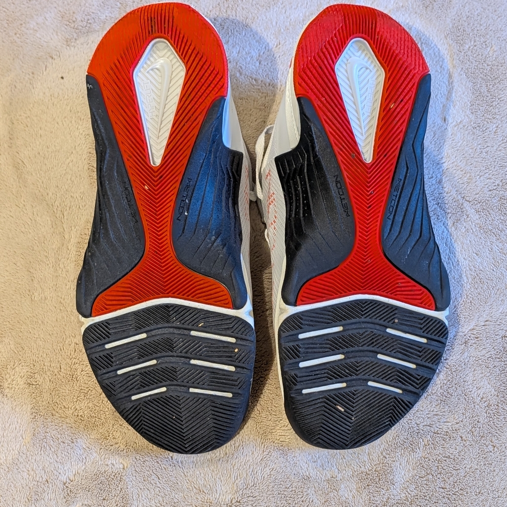 Nike White Black Red Metcon Cross Trainer Workout Shoes - Picture 3 of 4